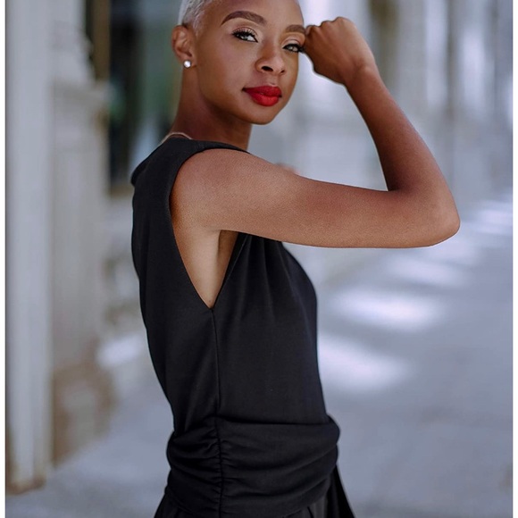 Cap Sleeve Shoulder Pad Top - Picture 4 of 4